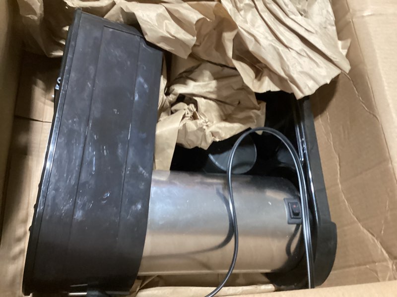 Condition photo showing Good Condition for BUNN BX Speed Brew Classic 10-Cup Coffee Brewer, Black