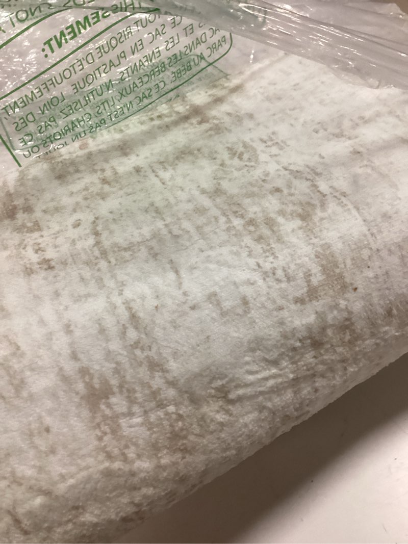 Condition photo showing Good Condition for area rug 5x7 washable rug, vintage boho medallion rugs non-slip soft low pile large distressed rug indoor retro carpet for living room bedroom dining room home office (beige, 5'x7') beige 5' x 7' (rectangular)