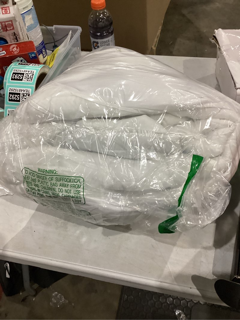 Condition photo showing Good Condition for easeland twin size mattress pad pillow top mattress cover quilted fitted cooling protector single cotton top 8-21" deep pocket (39x75 inches, white) white twin