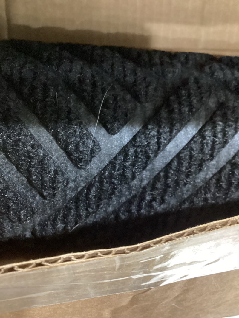 Condition photo showing New/Like New for GORILLA GRIP 100% Waterproof All-Season WeatherMax Doormat US Designed Natural Rubber, Stain Fade Resistant, Low Profile Indoor Outdoor Door Mats, Easy Clean, 17x29 Gray Diamond Gray Diamond 17" x 29"