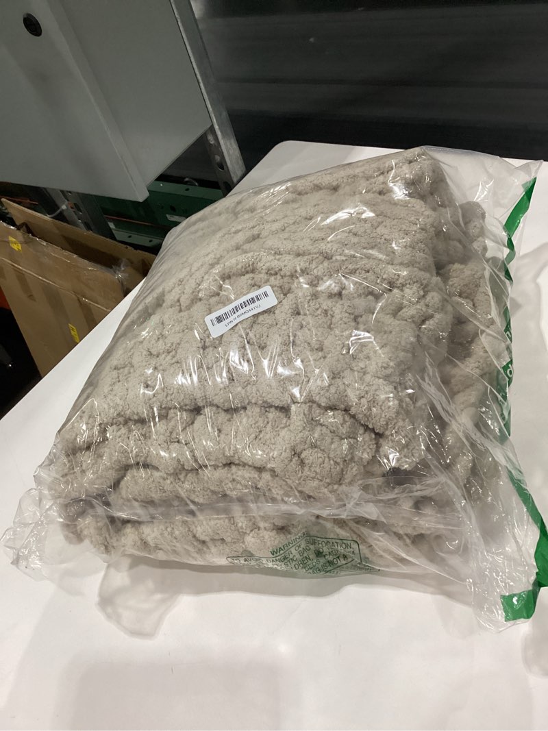 Condition photo showing Good Condition for chunky knit blanket throw - 100% hand knitted chunky soft throw blanket for couch, thick and warm for winter, linen, 40x50 inches linen throw (40" x 50")