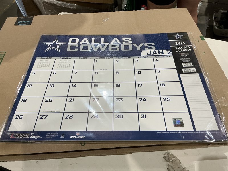 Condition photo showing Good Condition for turner sports dallas cowboys 2025 22x17 desk calendar (25998061534)