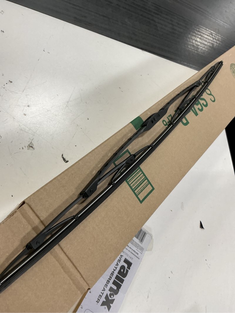 Condition photo showing Good Condition for rain-x rx30226 weatherbeater wiper blades, 26" windshield wipers (pack of 1), automotive replacement windshield wiper blades that meet or exceed oem quality and durability standards 26" pack of 1