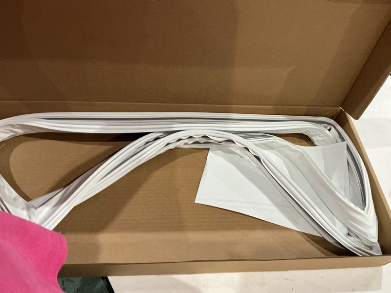 Condition photo showing Good Condition for upgraded 241872513 refrigerator freezer door gasket compatible with frigidaire kenmore crosley refrigerator door gasket seal part replace 241872506 240370906 240390701 240542118 5304439521 5304439523