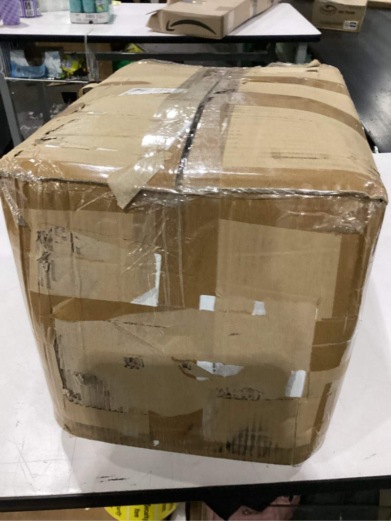 Condition photo showing Good Condition for heavy duty chain with hooks