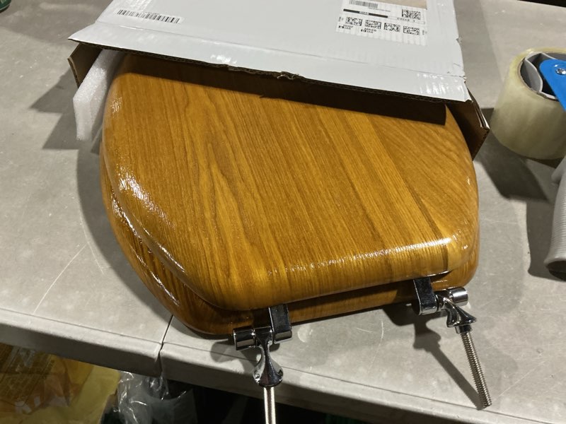 Condition photo showing Good Condition for angel shield durable wood veneer natural toilet seat metal hinged easy clean anti-scratch american standard(elongated,oak) elongated-18.5” oak