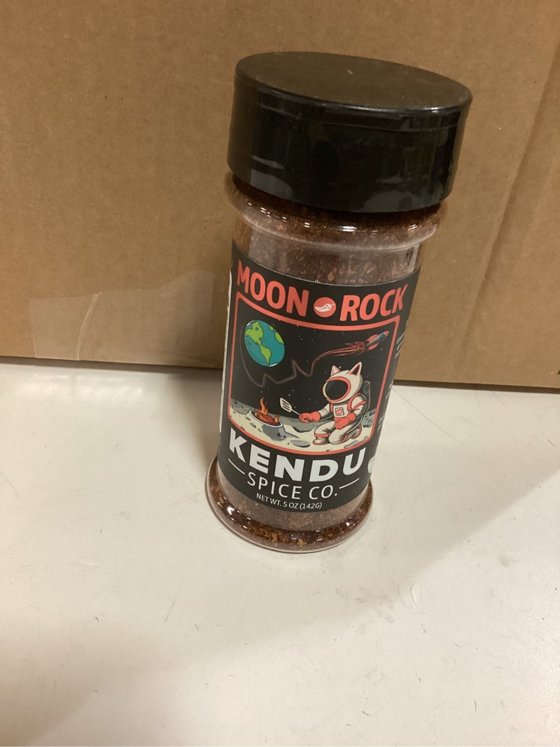 Condition photo showing New/Like New for Kendu Spice Moon Rock Rub BBQ Seasoning - Naturally Dark, Bold Beef Rub, Small-Batch Spice Blend with Depth and Bark for Brisket, Steak, Ribs, Chicken, Pork, Fish, Veggies, BBQ, Oven, Pan Searing, & Smoking, 5 oz Bottle