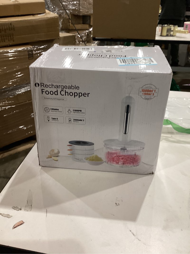 Rechargeable food chopper