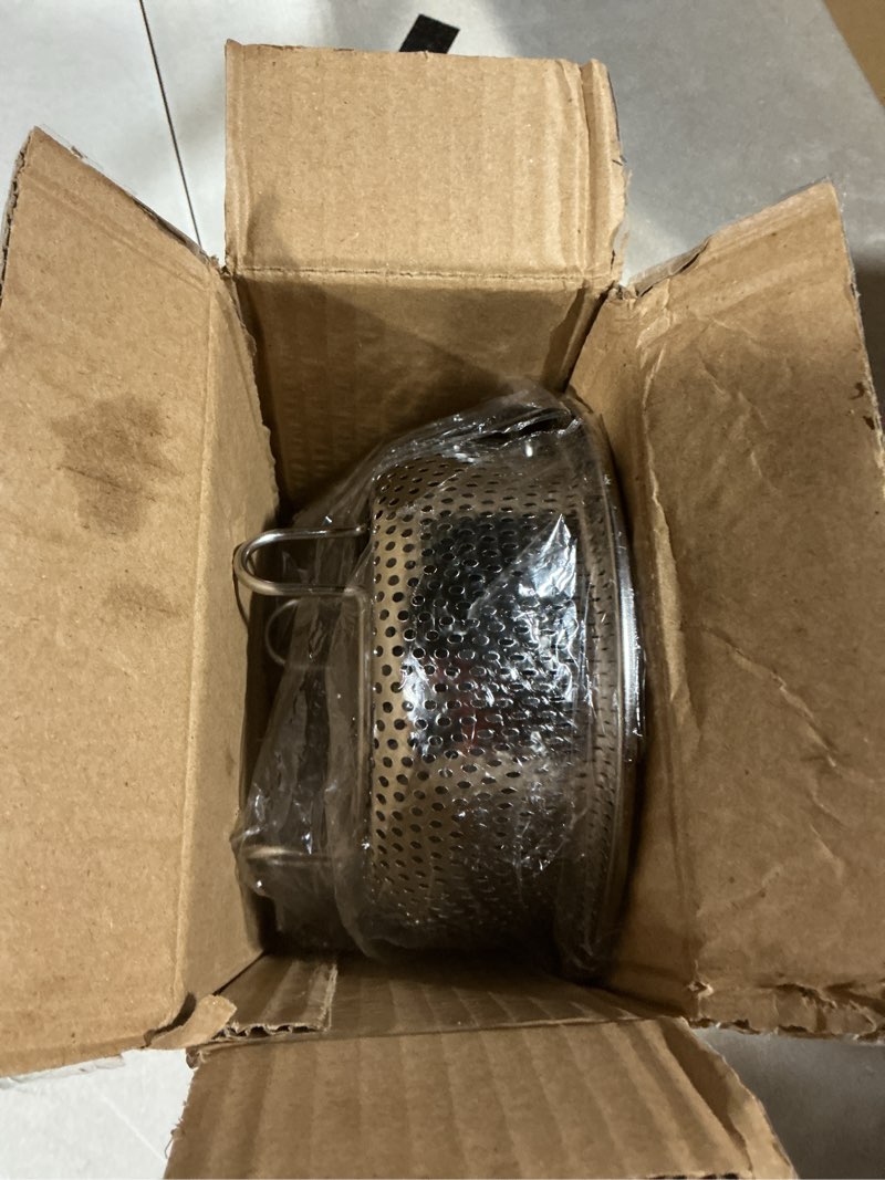 Condition photo showing Good Condition for Food Grade Stainless Steel Steamer with Carrying Handle Three Legged Stand, Multifunctional Home Steamer, Essential for Healthy Cooking (5.5in) Diameter 5.5"