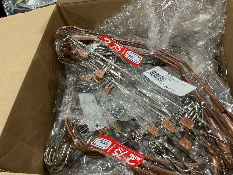 Condition photo showing New/Like New for mawa by reston lloyd, bodyform series with strong adjustable clips,non-slip metal clothing hanger for suits, dresses, & shirts, 1.5 inch wide shoulder, style 42/lk, set of 1, copper