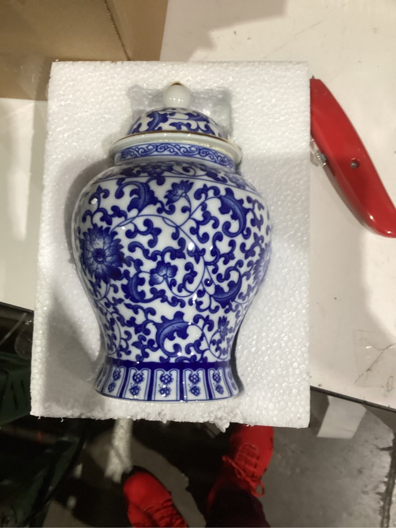 Condition photo showing Good Condition for Chinoiserie Ginger Jar,7.6 Inch Ceramic Bule and White Ginger Jar w/Lid,Porcelain Ginger Jars Vase for Home,Living Room,Coffee Table,Mantle Fireplace (Bule&White)