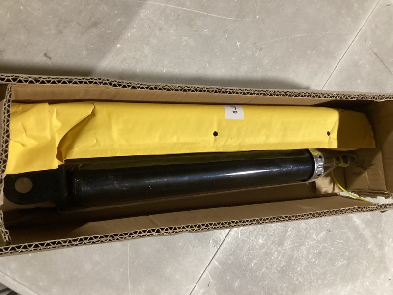 Condition photo showing Good Condition for maXpeedingrods 2Pc Rear Shocks Struts for Hyundai Tucson FWD 2010-2015 Hyundai Sonata 2011-2015 Hyundai Azera 2012-2017, 349243 Rear Shock Absorbers for Kia Sportage FWD 2011-2016 Kia Optima 2011-2015