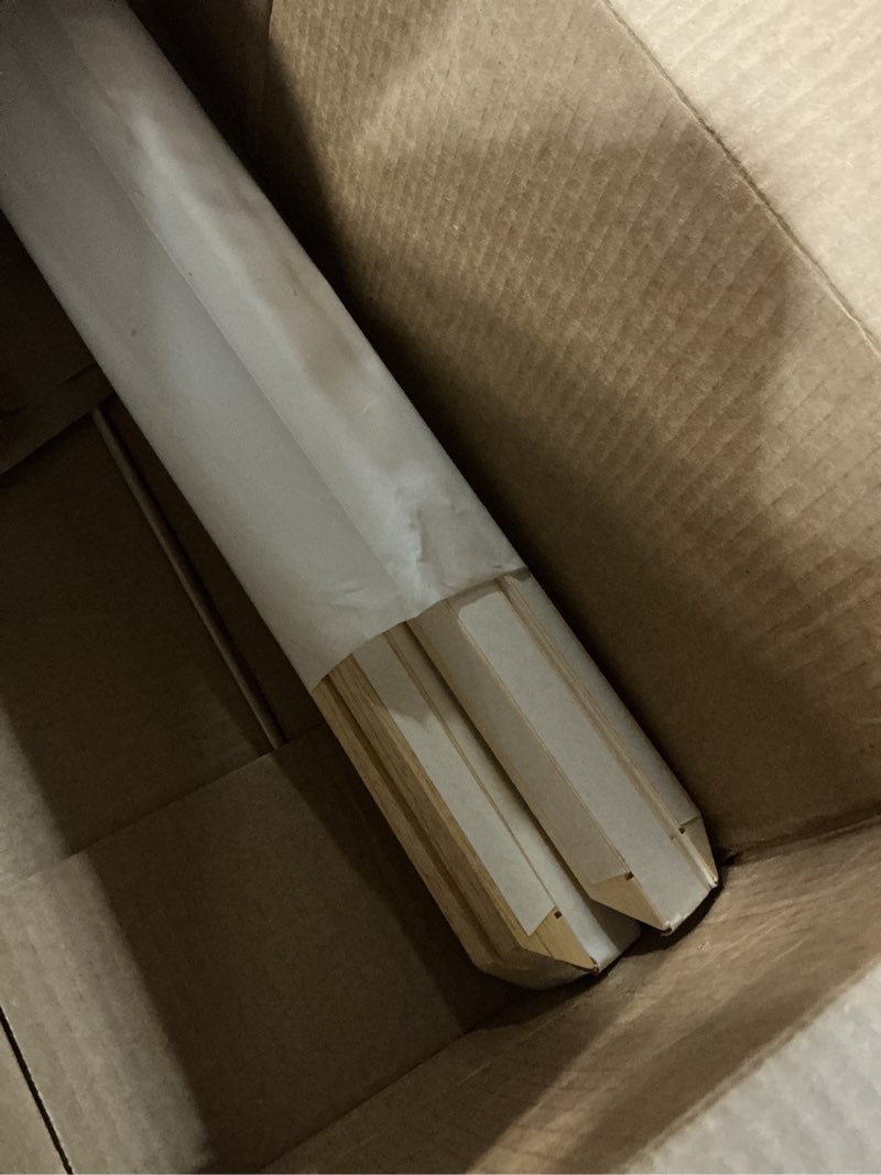 Condition photo showing Good Condition for canvas stretcher bars 40x40 inch frame kit, available in 25+ size wood stretcher bars for home and office, gallery wrap wall arts supply for oil painting, poster, picture & paint by numbers 40"x40"
