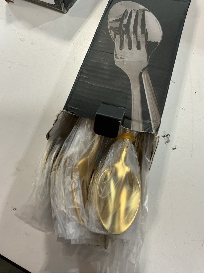 Condition photo showing Good Condition for hammered silverware set, 30 pieces flatware set service for 6, mirror polished cutlery utensil set include fork knife spoon set dishwasher safe, premium stainless steel (gold-30)