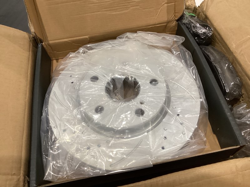 Condition photo showing Good Condition for motorevo front geomet brake rotors kit for rav4 [2006-2018 with 2 row seating, not 3 row] [2013-2018 only le] [275mm10.8in] automotive replacement coated brake discs and ceramic brake pads front 2006-2018 2 row seat, 13-18 only le, 10.8in front