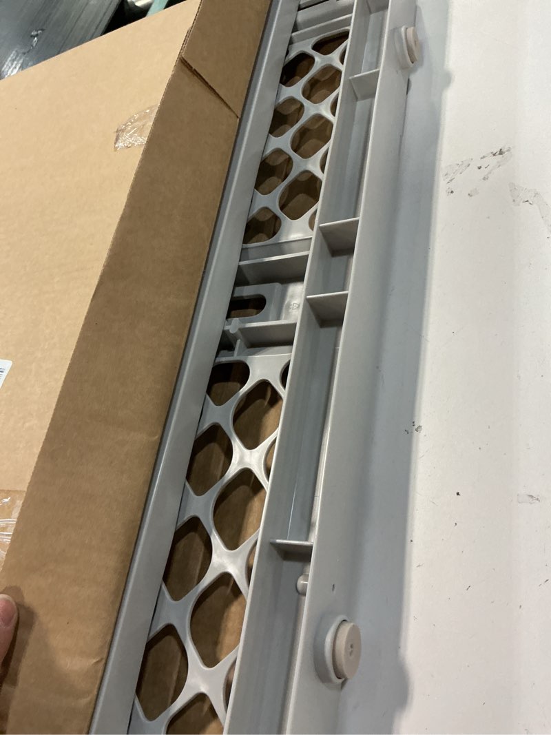Condition photo showing Good Condition for north states 5-way pet gate, model# 8619