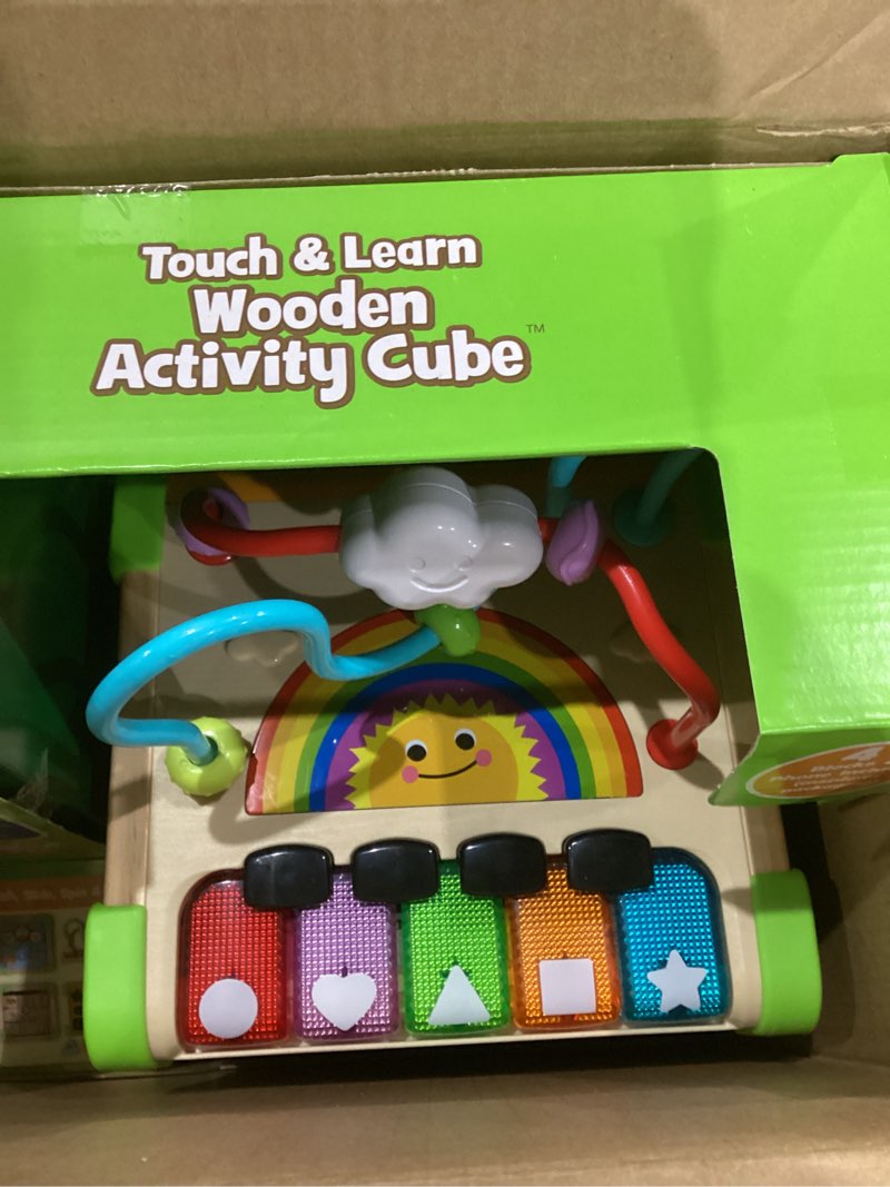 LeapFrog Touch and Learn Electronic Musical Light-Up Wooden Activity Cube Toy, Animal Themed, Ages 1