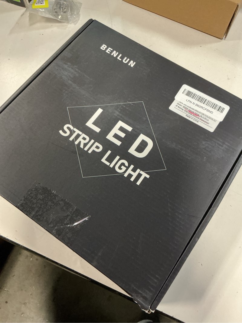 https://lotting-media.assets.bidfta.com/lotting_1188e983-0697-49e3-9ff8-9be3ddabbbec