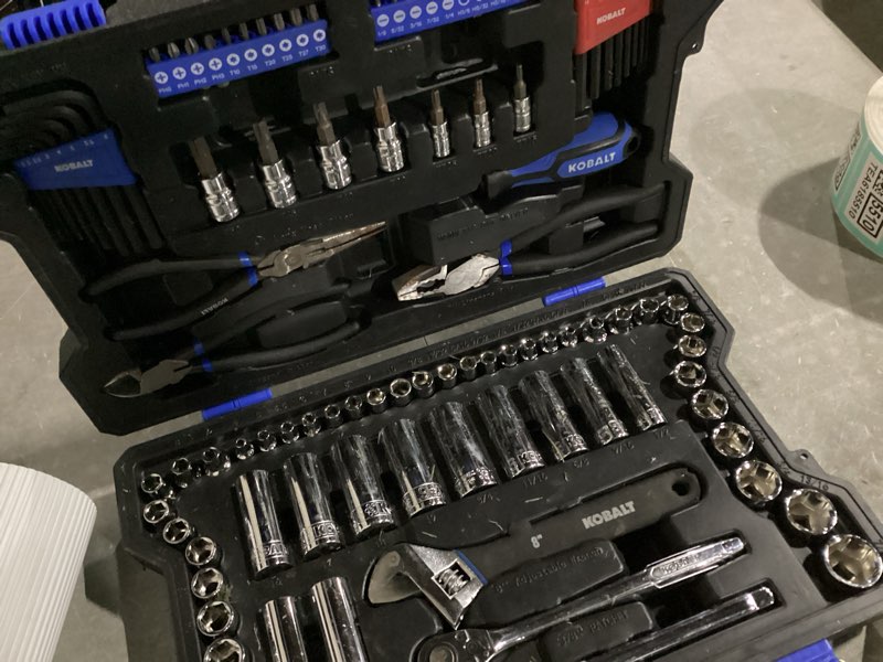 kobalt 102 -piece metric and standard (sae) mechanics tool set with hard case