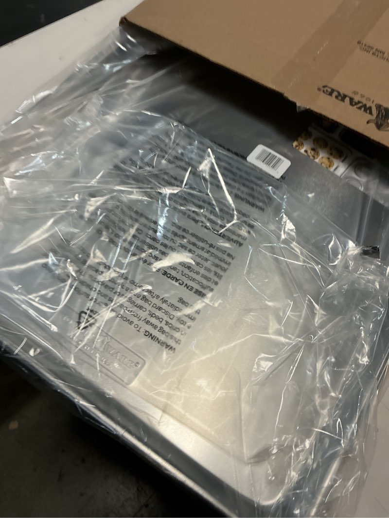 Condition photo showing New/Like New for Nordic Ware Extra Large Baking Sheet, 21 x 15 inches, XL Big sheet pan Natural Uncoated Aluminum, Reinforced Steel Rim Prevents Warping, 1pk Big Sheet