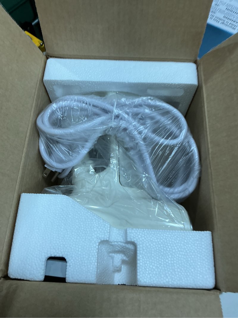 Condition photo showing Good Condition for bear steamer for clothes, handheld clothes steamer,1300w strong power garment steamer with 230ml tank,fast heat-up, auto-off, steam iron fabric wrinkle remover with brush for home and travel beige