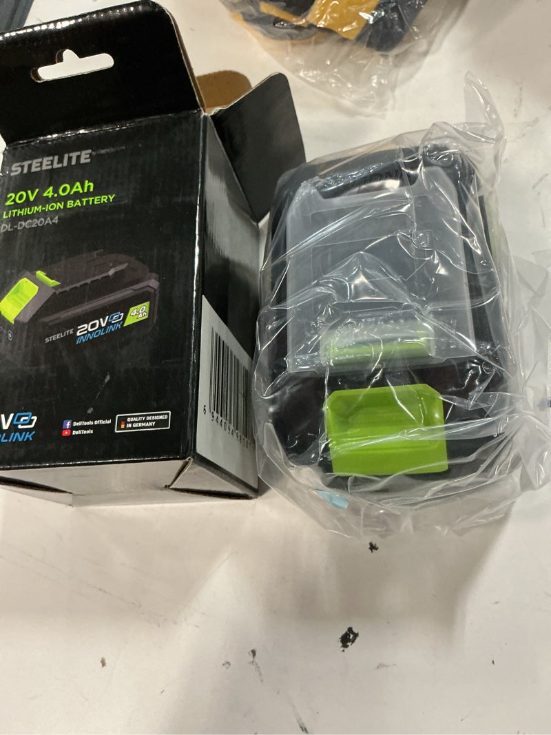 Condition photo showing New/Like New for steelite 21v 4.0ah lithium ion battery pack
