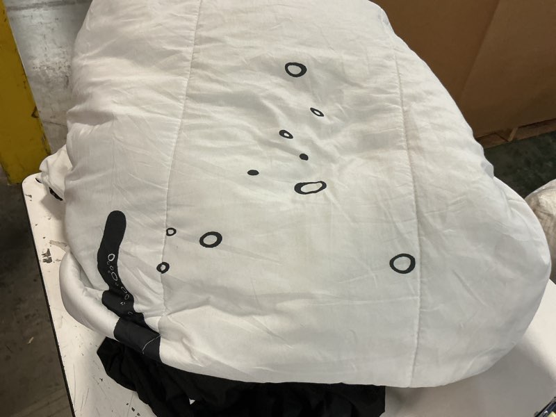 Condition photo showing As Is for Merryword Black White Comforter Set Full 8 Pieces Bed in a Bag - Ocean Octopus Underwater World Bedding Full White Black