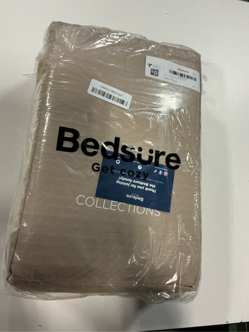 Condition photo showing Good Condition for Bedsure Cotton Duvet Cover Set - 100% Cotton Waffle Weave Khaki Duvet Cover Oversized King Size, GentleSoft™ and Breathable Bedding Set for All Season, 3 Pieces, 120"x98" Oversized King (120" x 98") 05 - Khaki (No Comforter)