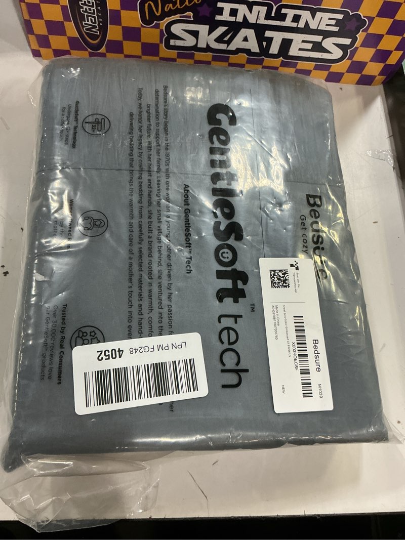 Condition photo showing New/Like New for Bedsure Full Size Bed Sheets - 4 Pieces Soft Full Sheet Set - Breathable & Cooling - Hotel Luxury - Easy Care Polyester Microfiber Bedding for Women, Men, Dark Grey 01 - Dark Grey Full