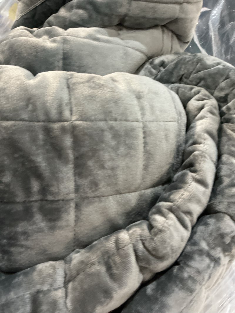 Condition photo showing As Is for leaonme velvet quilt california king-118''x106'', lightweight grey velvet comforter set with 2 pillow shams, soft oversized bedspread coverlet quilted bedding set for all season grey-square california king (118''x106'')