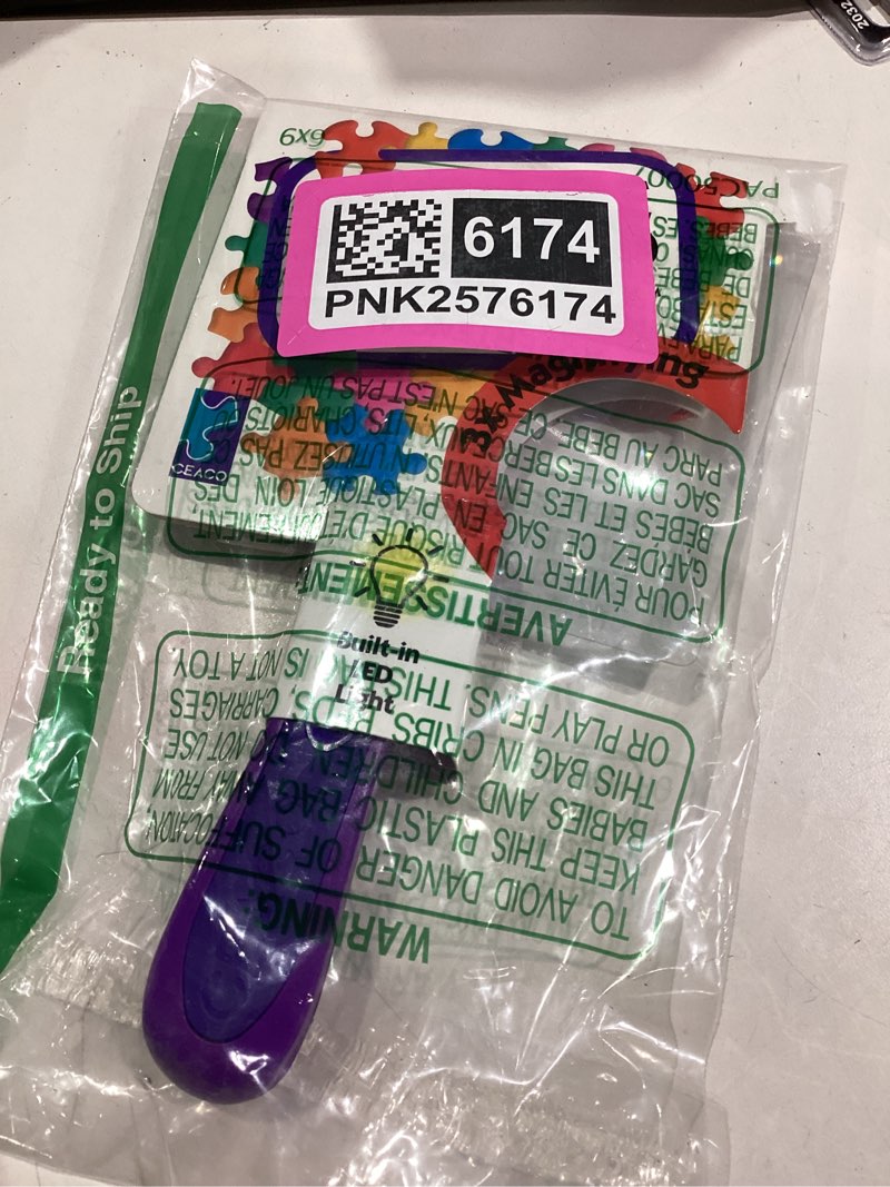 Condition photo showing Good Condition for Ceaco - The Puzzle Scoop – A Lifting, Moving, Illuminating, and Magnifying Puzzle Accessory for All Puzzlers