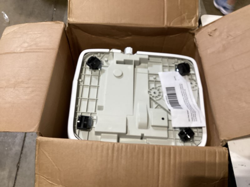 Condition photo showing As Is for zafro smart inverter portable air conditioners, 14000 btu (10000 btu sacc) dual hose portable ac unit with energy saving/ultra quiet(42db 2026)/drainage-free cool/app/remote for multi-scenario use 14,000