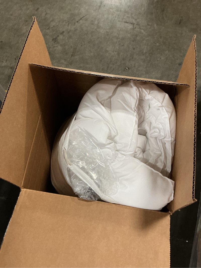 Condition photo showing As Is for bedsure comforter duvet insert - quilted comforters twin xl size, all season duvet, gentlesoft down alternative bedding, with 8 tabs, gifts for women/men, white, twin xl 92 x 68 inches white twin xl