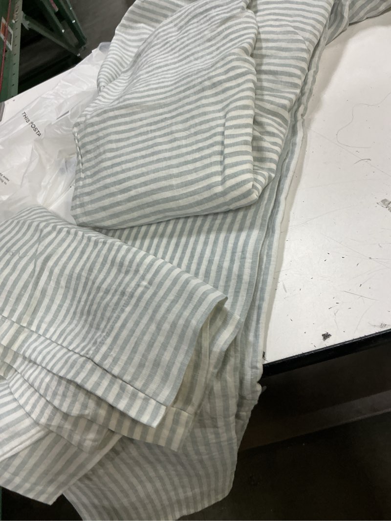 Condition photo showing Good Condition for quince european linen stripe duvet cover set 4 pieces white stripe