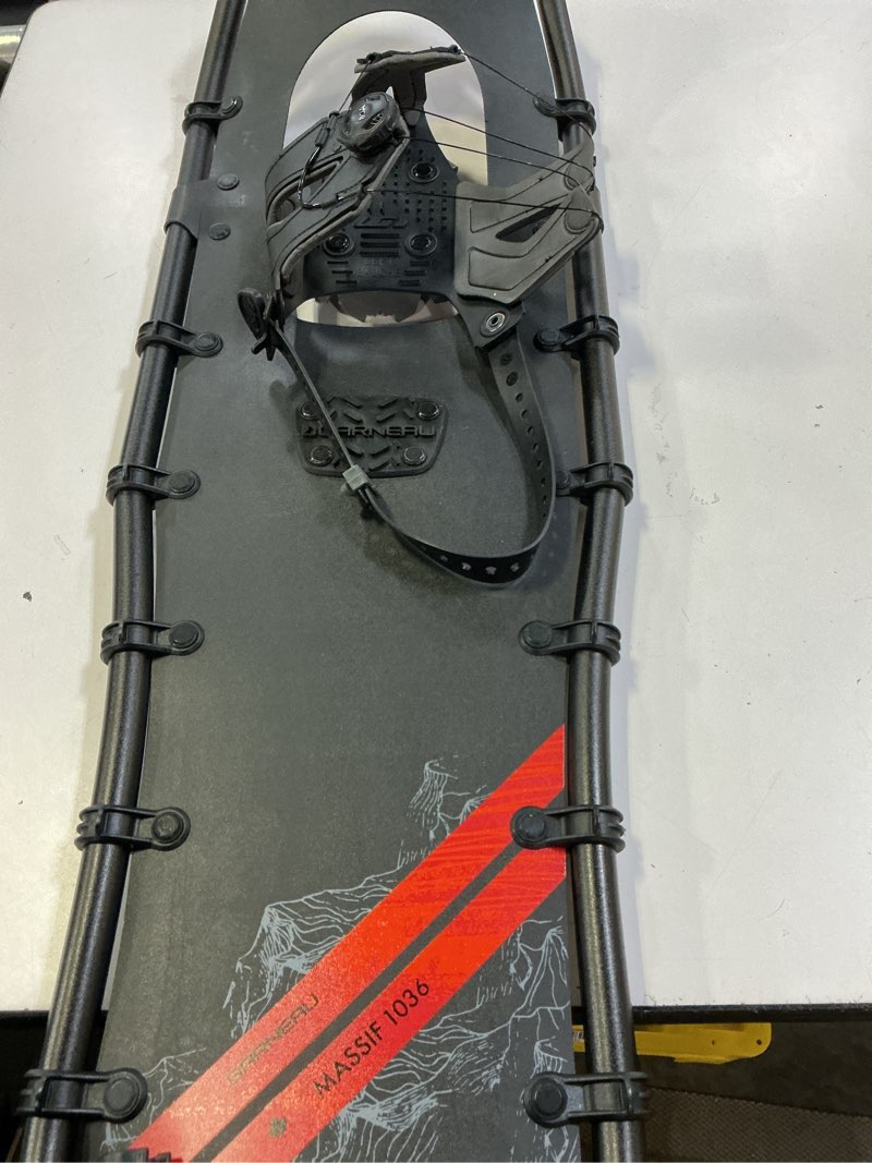 Condition photo showing Good Condition for louis garneau, massif snowshoes, black/red,( 150- 250lb)