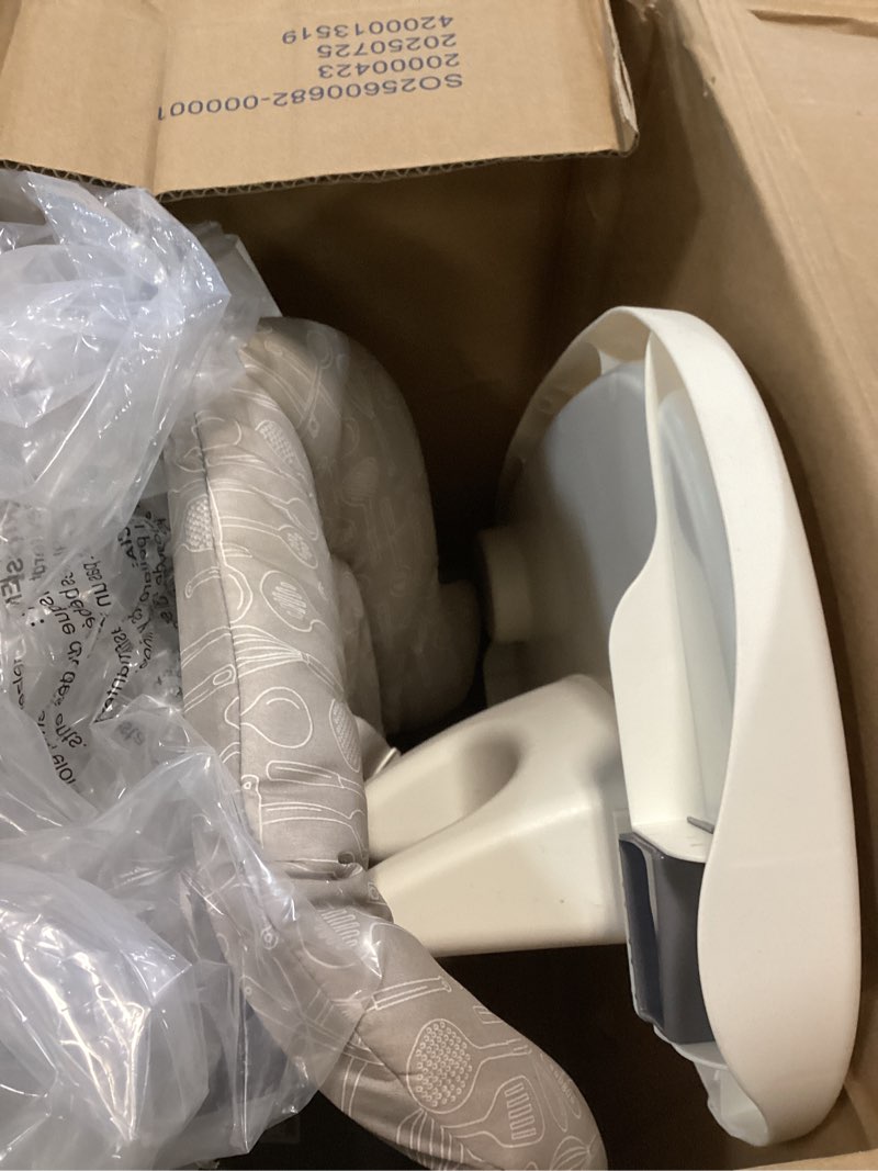 Condition photo showing As Is for graco slim snacker high chair, ultra slim, fast-folding, multiple recline positions, comfortable feeding, whisk