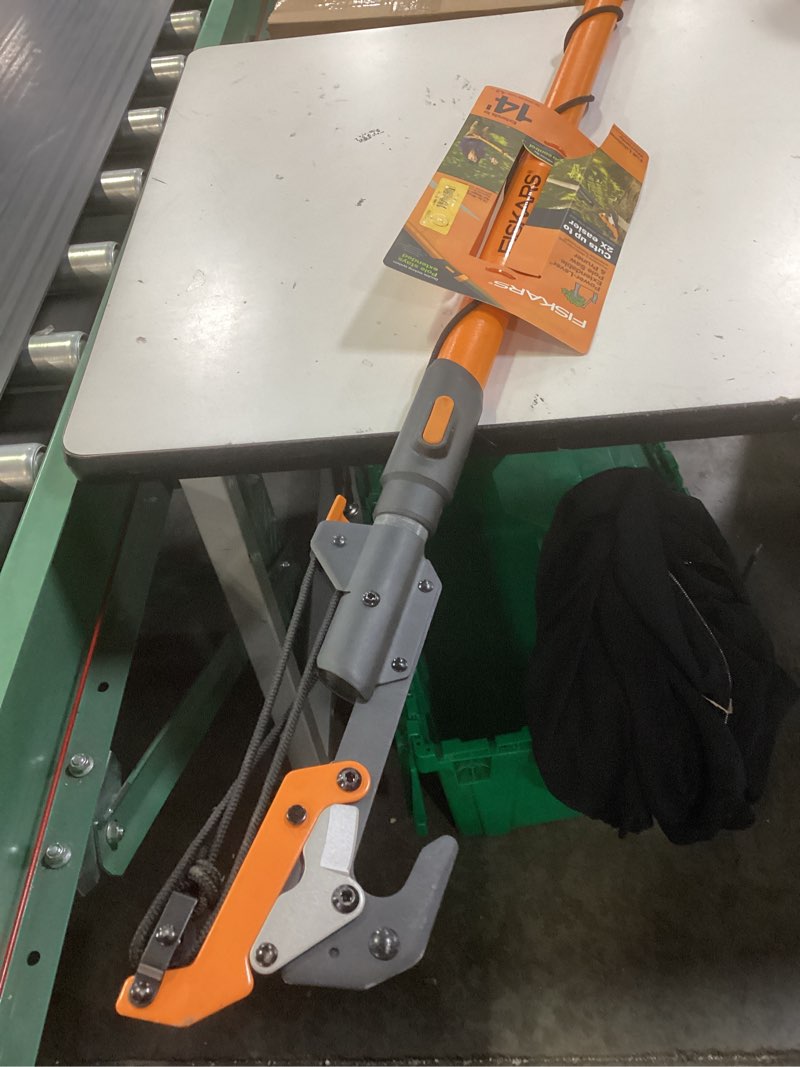 Condition photo showing Good Condition for fiskars powerlever 1-1/8 in. cut capacity steel saw blade 15 in. fiberglass pole 14 ft. tree pruner