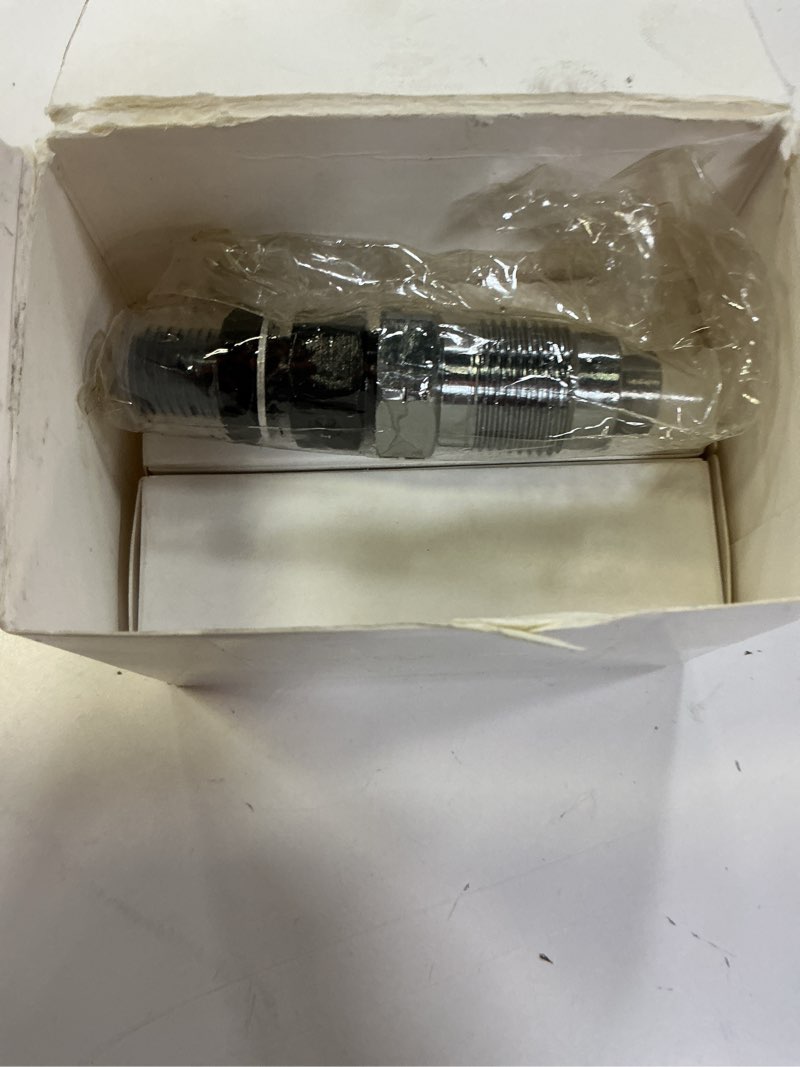 Condition photo showing As Is for 16871-53904 fuel injector 3pcs compatible with kubota d722 engine kubota bx1860 bx1870 bx1880 bx2360 bx2370 bx2380 bx23s bx25 bx25dlb u17 rtv900g9 zd101 replace 16001-53904