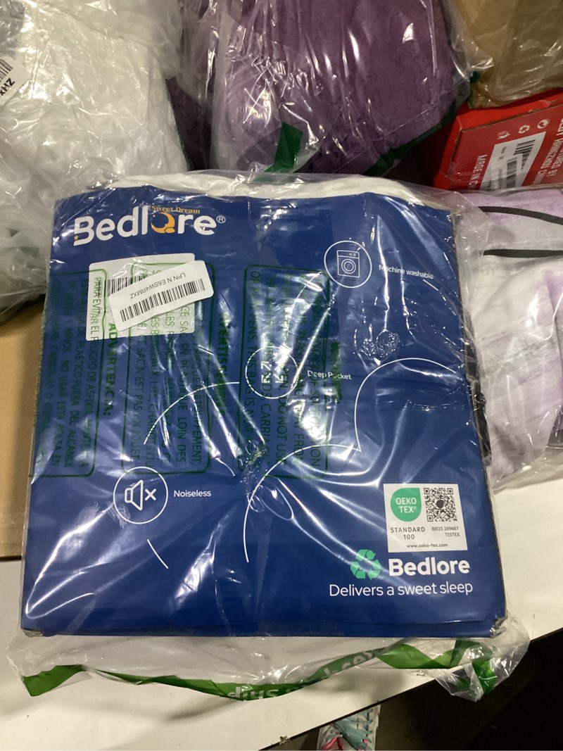 Condition photo showing Good Condition for bedlore waterproof mattress protector, full size, deep pocket, eco-friendly, waterproof, stain protection, washable, white white full
