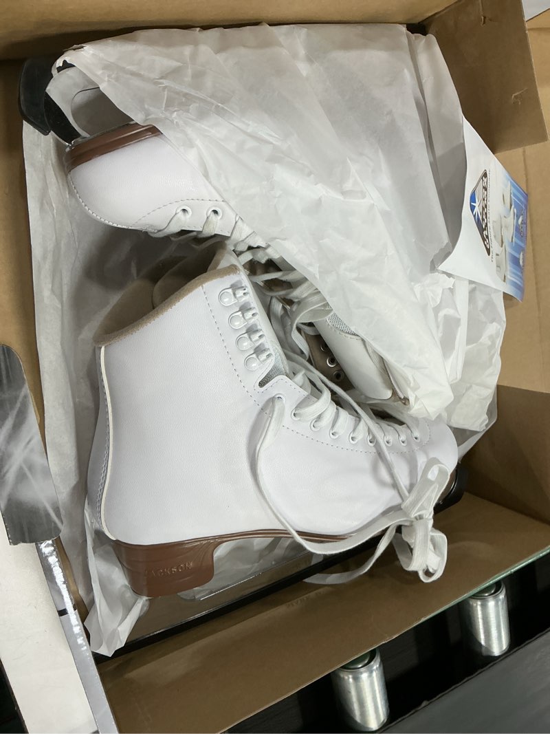 Condition photo showing Good Condition for jackson ultima excel women's/girls figure skate womens size-9.5