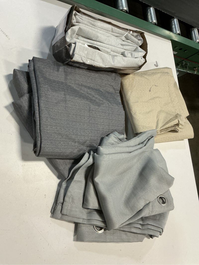 Condition photo showing Good Condition for assorted window panels  (diferents style, size and colors) pack of 4 