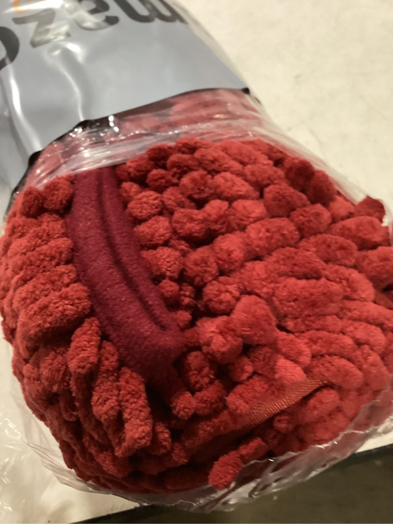 Condition photo showing Good Condition for olanly thick bathroom rugs 36x24, extra soft absorbent chenille striped bath rugs, rubber backing, machine wash dry, bath mats for bathroom floor, tub and shower, home decor accessories, burgundy burgundy rectangular 36" x 24"