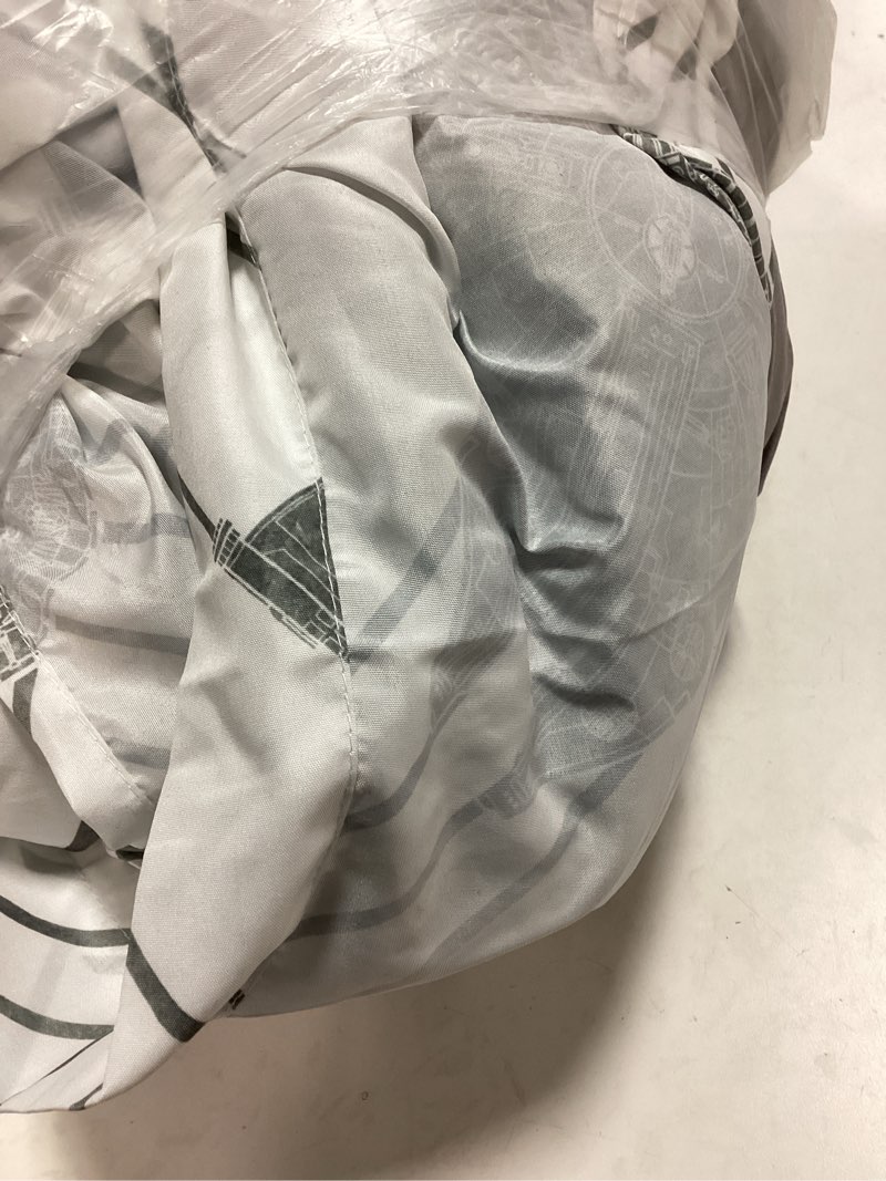 Condition photo showing item condition for Jay Franco Star Wars Falcon Schematics 7 Piece Full Size Bed Set - Includes Comforter & Sheet Set - Super Soft Kids Bedding Fade Resistant Microfiber Full White - Star Wars