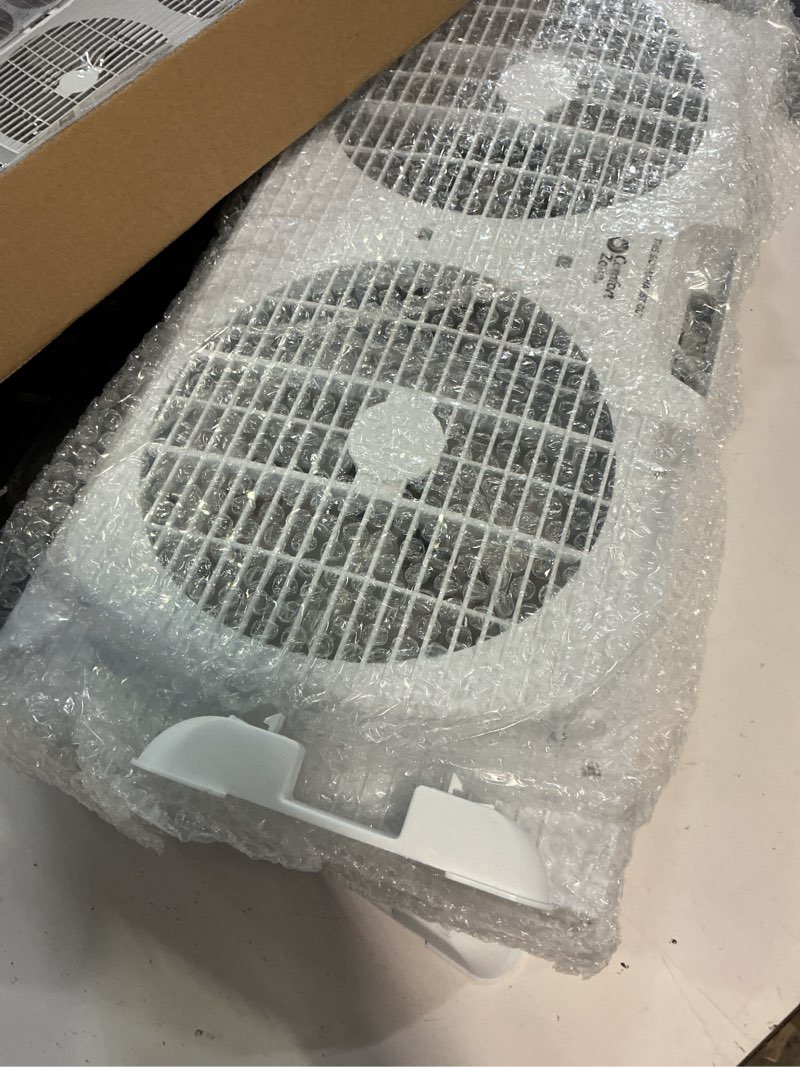 Condition photo showing Good Condition for comfort zone 9-inch 3-speed reversible twin window fan – dual blade window exhaust fan with auto-locking expanders, 22.25" to 33" wide – tabletop feet & removable bug screen included white 3-speed