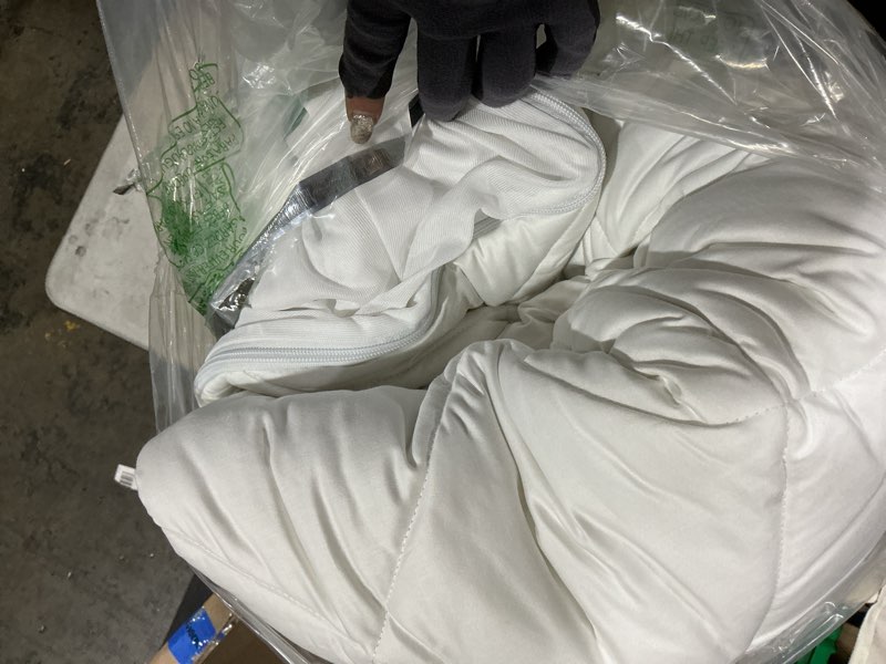 Condition photo showing Good Condition for elnido queen® feather comforter queen size, filled with feather and downfiber, all season white luxury hotel fluffy bed comforter, ultra soft 100% cotton duvet insert, 90x90 inch white queen