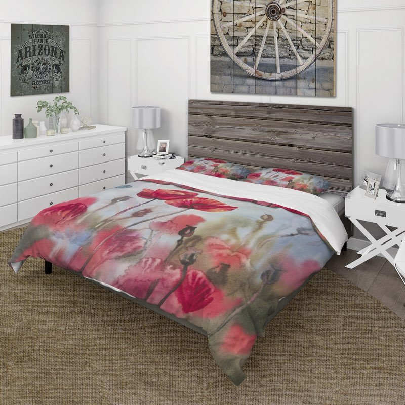 Blossoming Poppies in the Meadow - Traditional Duvet Cover Set with Pillow Cases