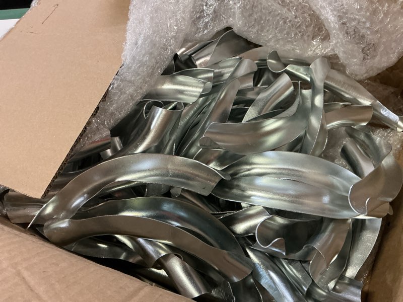 Condition photo showing Good Condition for 100 pcs 3/4" pex 90 degree bend support metal pex fittings tubing bend supports elbow clamps pipe holder for home commercial industrial plumbing heating systems
