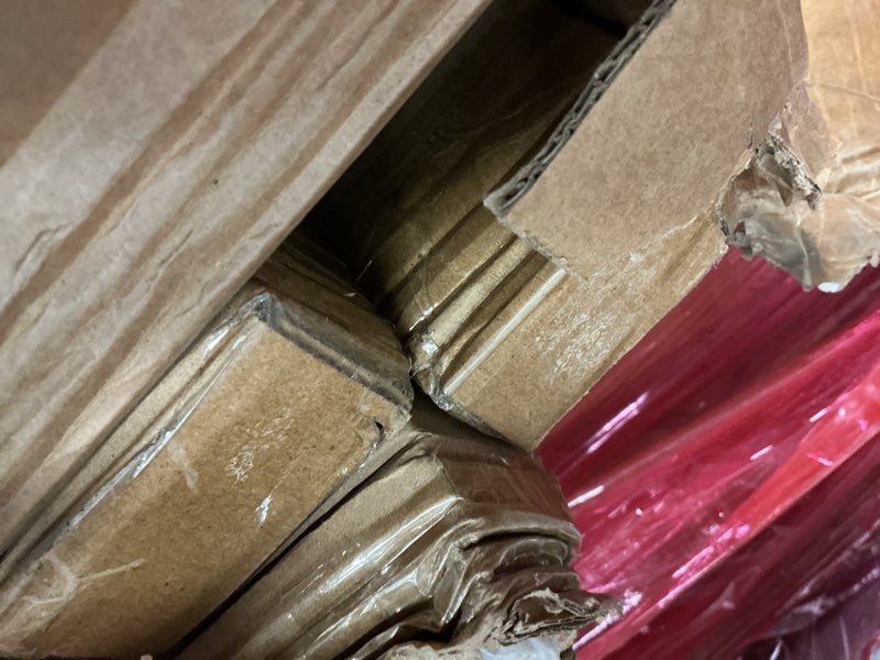 Condition photo showing New/Like New for 6'6" Stainless Steel T304 Black Handrail, 4 Pack Rectangular Flat Top Handrail for Indoor Outdoor Deck Stair Cable Railing System, Black Top Rail with 16 Nylon End Cap for DIY Balustrade Handrail 4 x 6'6"