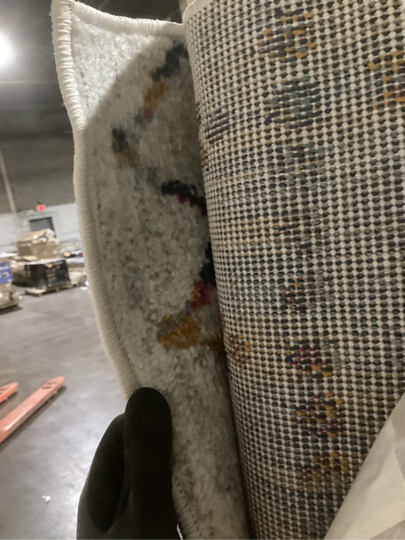 Condition photo showing Good Condition for JONATHAN Y Boho Vintage Diamond Cream/Multi Indoor Area Rug 5X8 ft, Moroccan Hype for Living Room, Bedroom, Kitchen, Office, Easy-Cleaning, High Traffic, Pet-Friendly, Non-Shedding (MOH101H-5) Cream/Multi 5'3" x 7'7" (Rectangular)