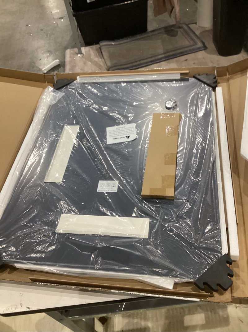 Condition photo showing Good Condition for eaton flat mirror